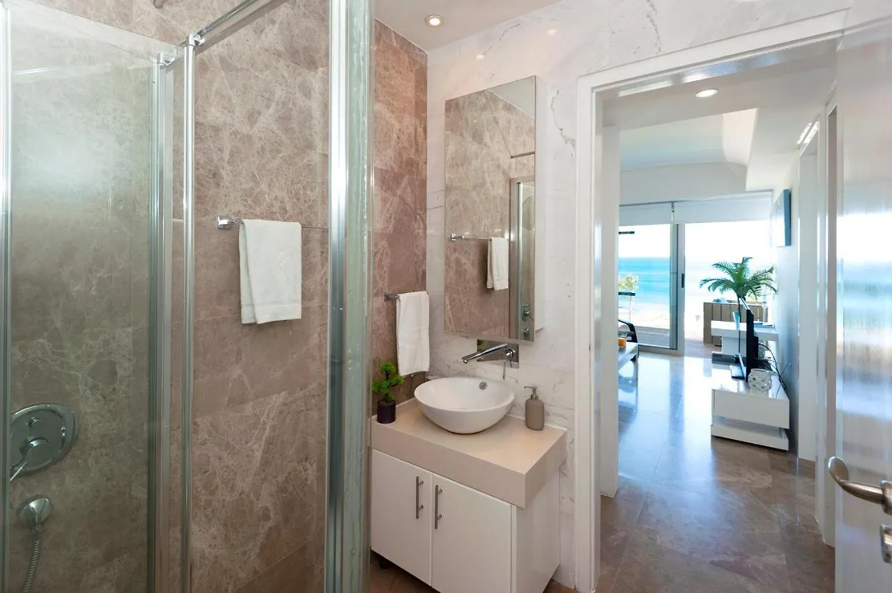 Apartment Marina - Beachfront Πρωταράς